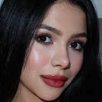 adrianavalentinaa Alaston