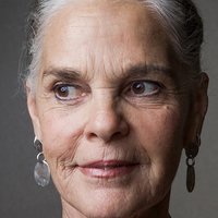 Ali MacGraw Alaston