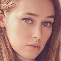 Alycia Debnam-Carey Alaston