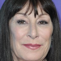 Anjelica Huston Alaston
