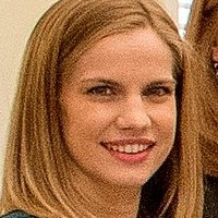 Anna Chlumsky Alaston