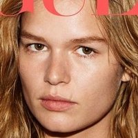 Anna Ewers Alaston