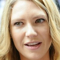 Anna Torv Alaston