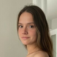 AnnaAnna Alaston