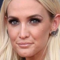 Ashlee Simpson Alaston