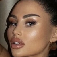 baabyneea Alaston