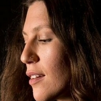 bellavallu / Isabelle Waeber Alaston