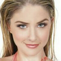Blondie Bombshell Alaston