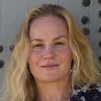 bulletvalentina Alaston