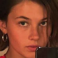 Cailee Spaeny Alaston