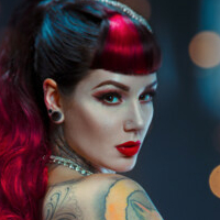 Cervena Fox Alaston