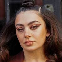 Charli XCX Alaston