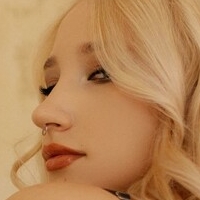 chloe_banny Alaston