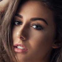 Chloe Veitch Alaston