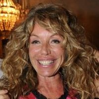 Claudia Cavalcanti Alaston