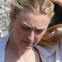Dakota Fanning Alaston