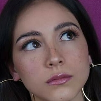 derlydaniela Alaston