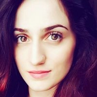 Elif Khan Alaston