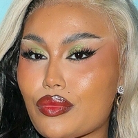Ella Thomas (Love Island) Alaston
