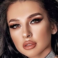Emily Wood Oksifan Alaston