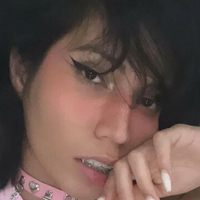 Femkittten Alaston