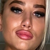 Fitness Blonde Alaston