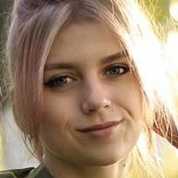 Fox Yuliya Alaston