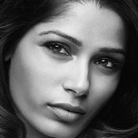 Freida Pinto Alaston
