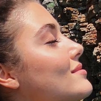 Hande Ercel Alaston