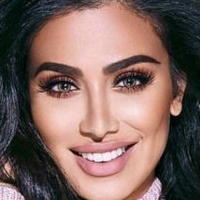 Huda Kattan Alaston