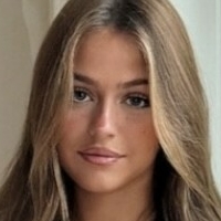 Julia Molinari Alaston