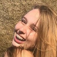 Julia Oliveira Zimmer Alaston
