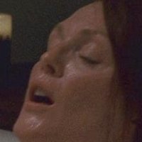 Julianne Moore Alaston