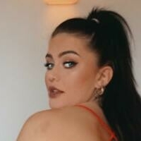 Karen Xo Alaston