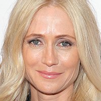 Kelly Rowan Alaston