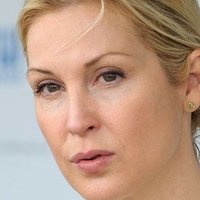 Kelly Rutherford Alaston