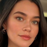 Lavínia Loren Alaston