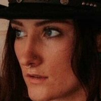 leah-honey Alaston