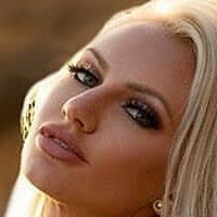 Lindsay Nicole Alaston