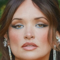Liz Huett Alaston