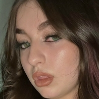 Lizzie Foxie Alaston
