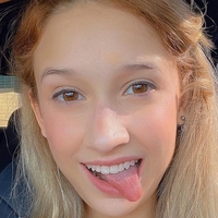 mary_nikky Alaston
