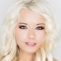 Mia Julia Brückner Alaston