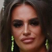 Mia Sully Alaston