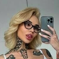 miafoxie Alaston