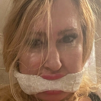 nikkiebigtits Alaston