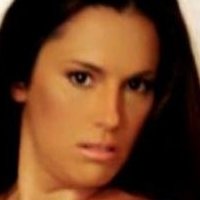 Nikoletta Pulszterne Alaston