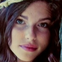Perla Haney-Jardine Alaston