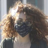 Sarah Hyland Alaston