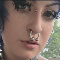 satanslilkittn Alaston